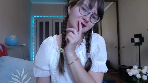 Snapshot of kiragoldens chatting on 21, 9, 2025 KiraGoldens online show from 21, 9, 2025