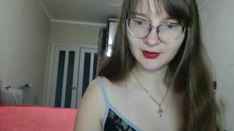 Snapshot of kiragoldens chatting on 10, 11, 2025 KiraGoldens online show from 10, 11, 2025