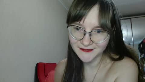 Snapshot of kiragoldens chatting on 15, 11, 2025 KiraGoldens online show from 15, 11, 2025