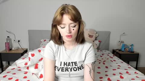 kirameowcam online show from 15, 5, 2026