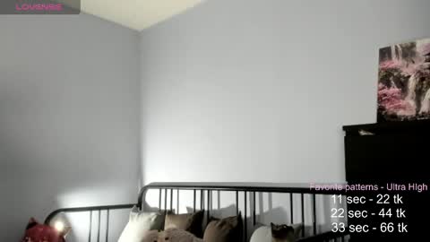 kirasigmameow6969 online show from 9, 6, 2026