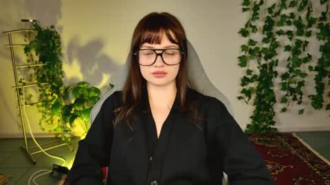 kiravair online show from 1, 4, 2026