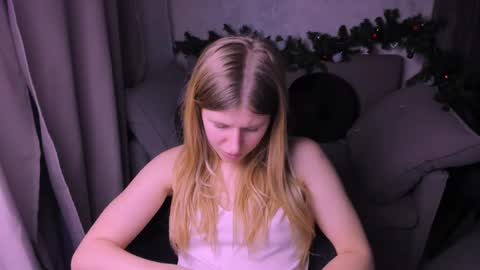 Snapshot of kirraa_ chatting on 12, 12, 2024 Kira online show from 12, 12, 2024