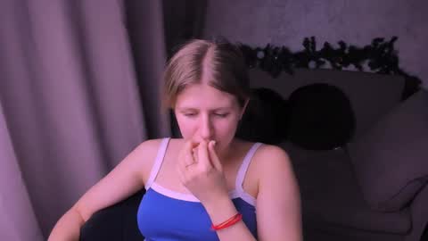 Snapshot of kirraa_ chatting on 10, 1, 2025 Kira online show from 10, 1, 2025