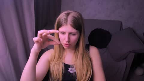 Snapshot of kirraa_ chatting on 4, 2, 2025 Kira online show from 4, 2, 2025