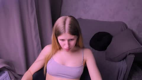 Snapshot of kirraa_ chatting on 25, 2, 2025 Kira online show from 25, 2, 2025