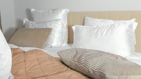 Kira online show from 28, 3, 2026