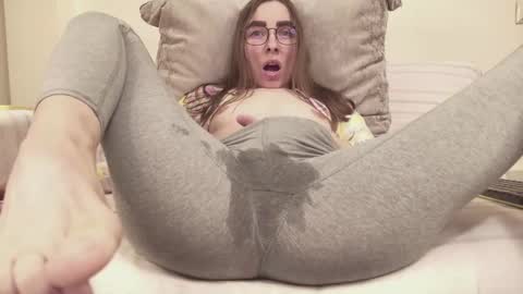 Wet Girl online show from 27, 10, 2025