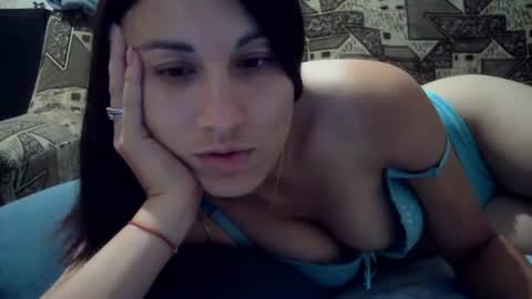 kiss lovely  online show from 6, 7, 2026