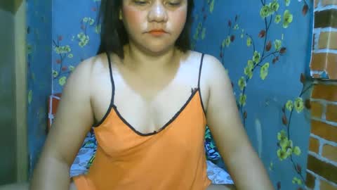 Snapshot of kiss_me_loves chatting on 1, 3, 2025 kiss_me_loves online show from 1, 3, 2025