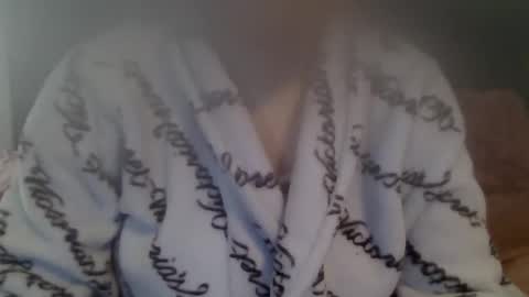 kissandtell1357 online show from 27, 10, 2025