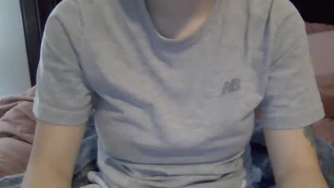 kissandtell1357 online show from 19, 12, 2025