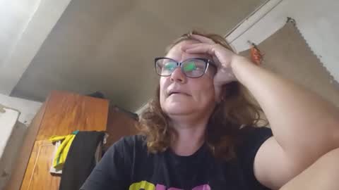 Snapshot of kissandvibe chatting on 9, 9, 2025 kissandvibe online show from 9, 9, 2025