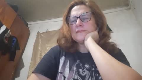 Snapshot of kissandvibe chatting on 20, 11, 2025 kissandvibe online show from 20, 11, 2025