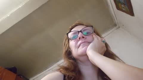 Snapshot of kissandvibe chatting on 25, 11, 2025 kissandvibe online show from 25, 11, 2025