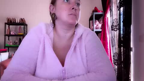 Snapshot of kissica chatting on 4, 11, 2025 kissica online show from 4, 11, 2025