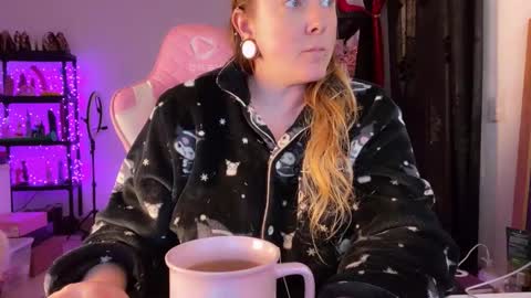 Snapshot of kissica chatting on 24, 11, 2025 kissica online show from 24, 11, 2025