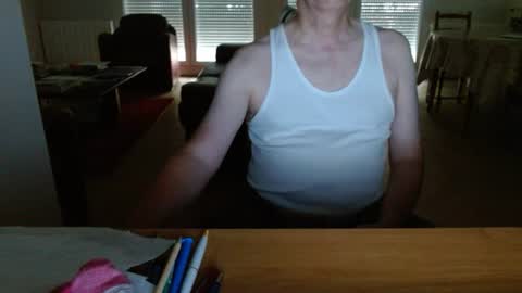 Snapshot of kisslog1 chatting on 8, 8, 2026 kisslog1 online show from 8, 8, 2026