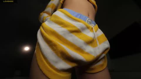 Snapshot of kissmesloww chatting on 7, 11, 2025 Snezhana online show from 7, 11, 2025