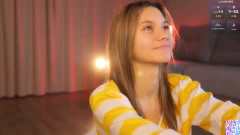 Snapshot of kissmesloww chatting on 3, 12, 2025 Snezhana online show from 3, 12, 2025