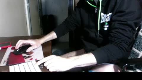 kissofbanned1983 online show from 7, 11, 2025