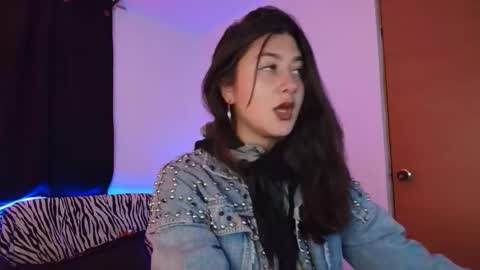 Snapshot of kisstarxxx chatting on 15, 12, 2025 Helena and Brad online show from 15, 12, 2025