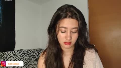 Snapshot of kisstarxxx chatting on 15, 12, 2025 Helena and Brad online show from 15, 12, 2025