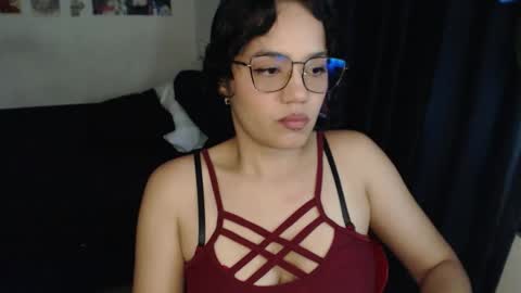 Snapshot of kitcatdreams chatting on 18, 4, 2026 kitcatdreams online show from 18, 4, 2026