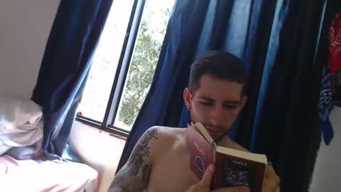 Snapshot of kitcatdreams chatting on 29, 4, 2026 kitcatdreams online show from 29, 4, 2026