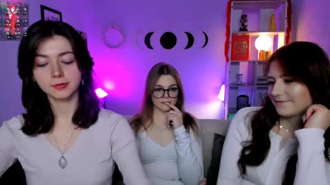 kitniss online show from 8, 3, 2026