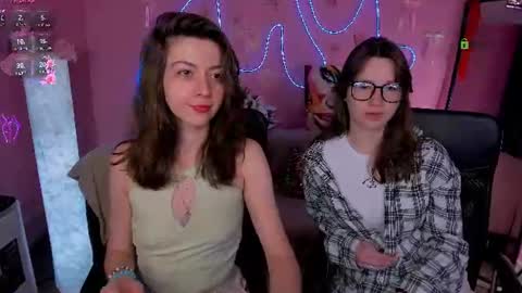 Snapshot of kitniss_dreamy chatting on 16, 6, 2026 kitniss online show from 16, 6, 2026