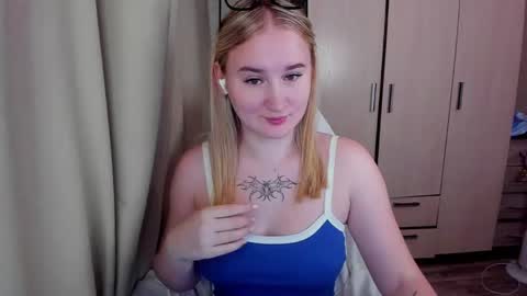 kitten_sun online show from 21, 3, 2026