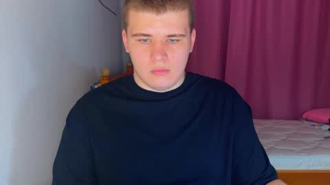Snapshot of kittenmur chatting on 9, 5, 2026 Vlad online show from 9, 5, 2026