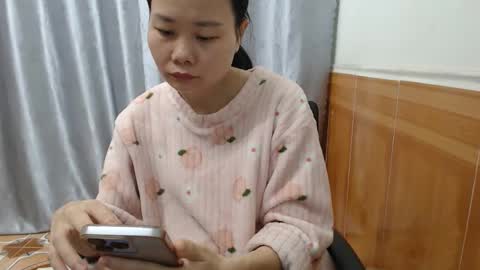 kitti_baby2x online show from 22, 12, 2025