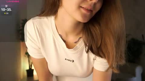 Snapshot of kittiesland chatting on 19, 6, 2026 Agatha online show from 19, 6, 2026