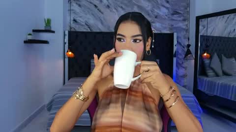 Snapshot of kitty_collins_ chatting on 29, 5, 2026 Kitty online show from 29, 5, 2026