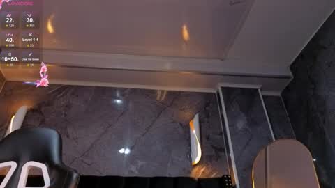 kitty_fox_b online show from 29, 3, 2026