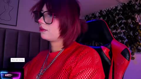 Snapshot of kitty_gang chatting on 30, 10, 2025 Camila online show from 30, 10, 2025