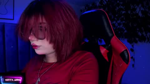 Snapshot of kitty_gang chatting on 1, 12, 2025 Camila online show from 1, 12, 2025