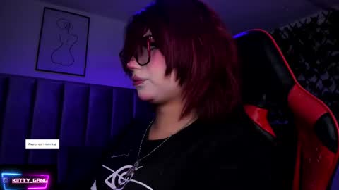 Snapshot of kitty_gang chatting on 5, 12, 2025 Camila online show from 5, 12, 2025