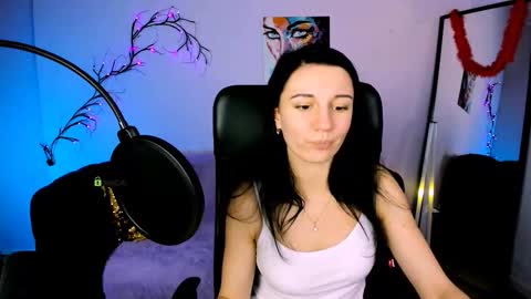 Snapshot of kitty_layy chatting on 14, 11, 2025 kitty online show from 14, 11, 2025