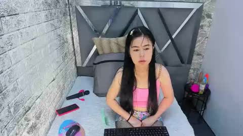 kitty_small69 online show from 6, 5, 2026