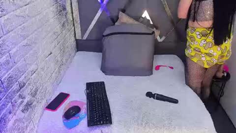 kitty_small69 online show from 7, 5, 2026