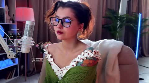 KittyBay  online show from 9, 4, 2026