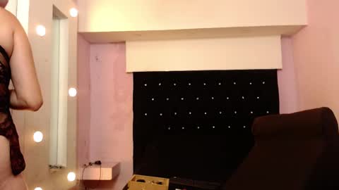 paola online show from 19, 2, 2025