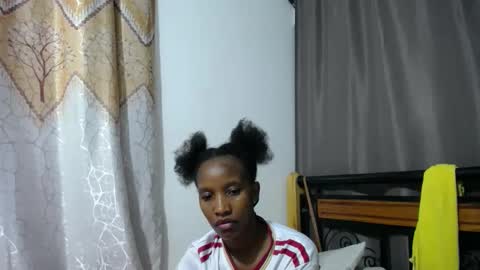 Snapshot of kittyfay_ chatting on 28, 4, 2026 Fay online show from 28, 4, 2026
