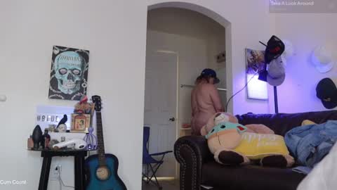 Snapshot of kittykay86 chatting on 26, 2, 2025 Bella Blue BBW online show from 26, 2, 2025