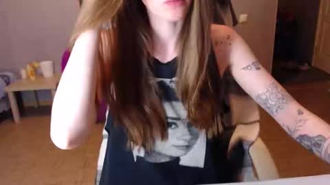 KittyloveMoon online show from 27, 5, 2026