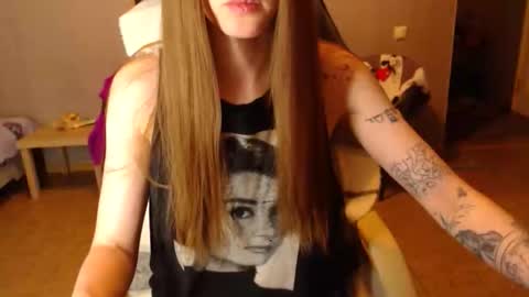 KittyloveMoon online show from 1, 6, 2026