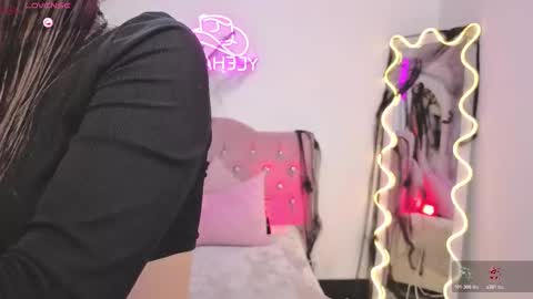 Snapshot of kittystar_tay chatting on 24, 10, 2025 Kitty online show from 24, 10, 2025